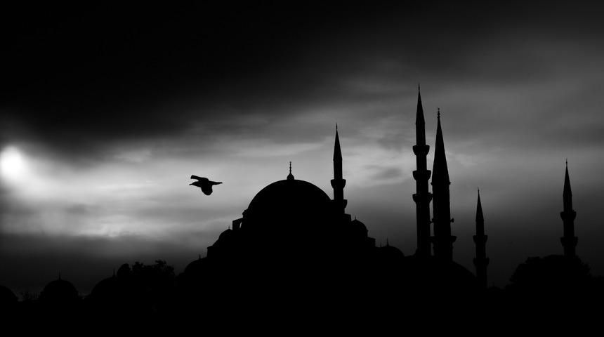 Nasr suresi okunuşu: Nasr suresi Arapça yazılışı ve Türkçe anlamı ile meali, tefsiri, faziletleri