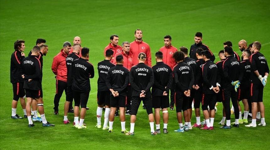 Almanya-Türkiye maçı hangi kanalda, saat kaçta izlenecek? Almanya Türkiye milli maçı şifresiz mi yayınlanacak? 