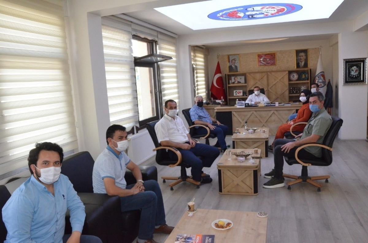 Başkan Ali Var: &ldquo;Emet ve Hisarcık olarak inandığımız yolda y&uuml;r&uuml;meye devam edeceğiz&rdquo;