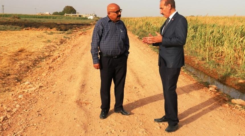 Akçakale kırsalında yol çalışmaları sürüyor