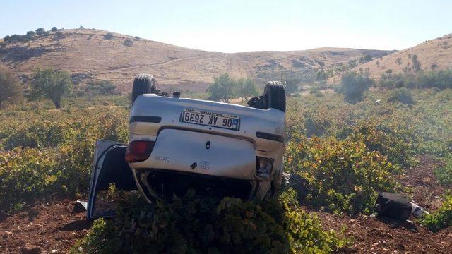 Mardin’de otomobil yüksek gerilim hattı direğine çarptı: 1 yaralı