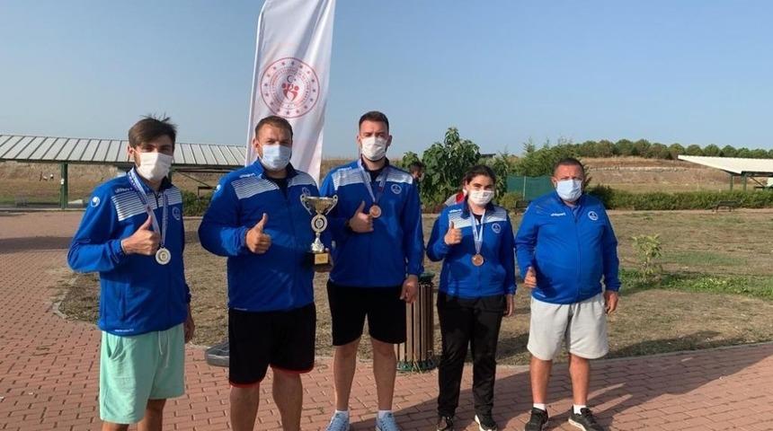 Kağıtsporlu atıcılar T&uuml;rkiye şampiyonu