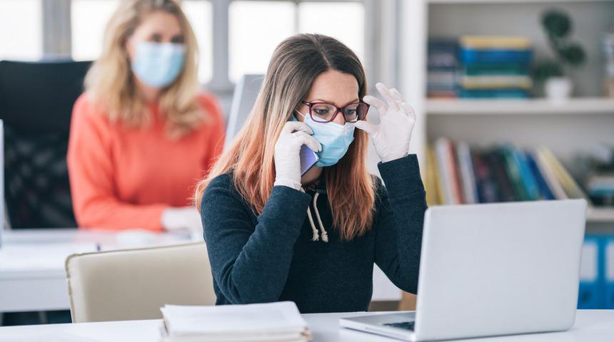 Ofiste bulaş riskini azaltmak m&uuml;mk&uuml;n m&uuml;? Hava temizleme cihazları devreye giriyor