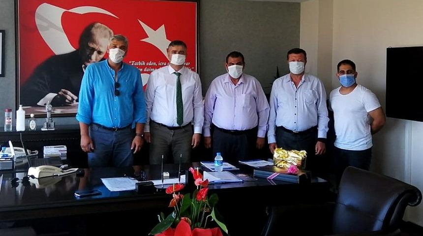 &Ccedil;eşme Romanlar Derneğinden Kaymakam &Ccedil;akıcı&rsquo;ya ziyaret