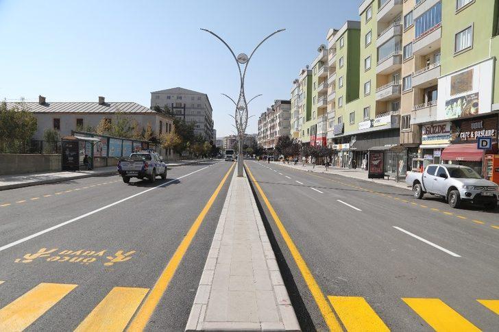 Milli Egemenlik Caddesin’in yol çizgileri de tamamlandı G2