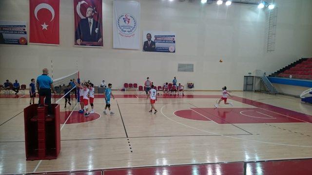 Melikgazi Belediyespor Voleybol Takımı yine galip geldi