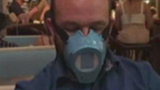 Yemek yerken bile çıkarılmayan 'otomatik maske' üretildi