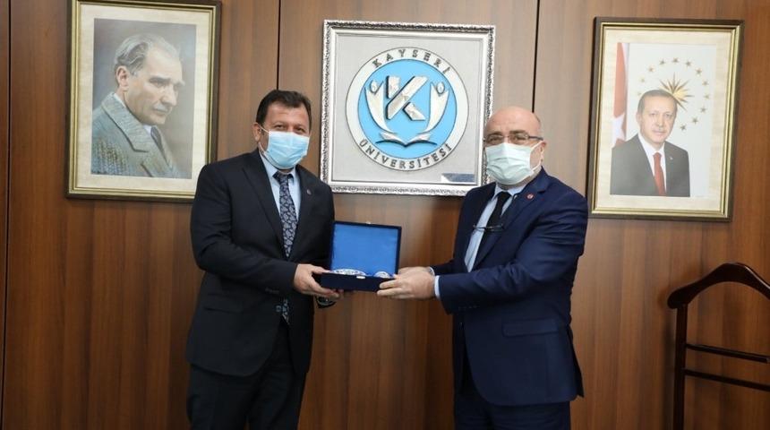 Kabakcı, Rekt&ouml;r Karamustafa&rsquo;yı ziyaret etti