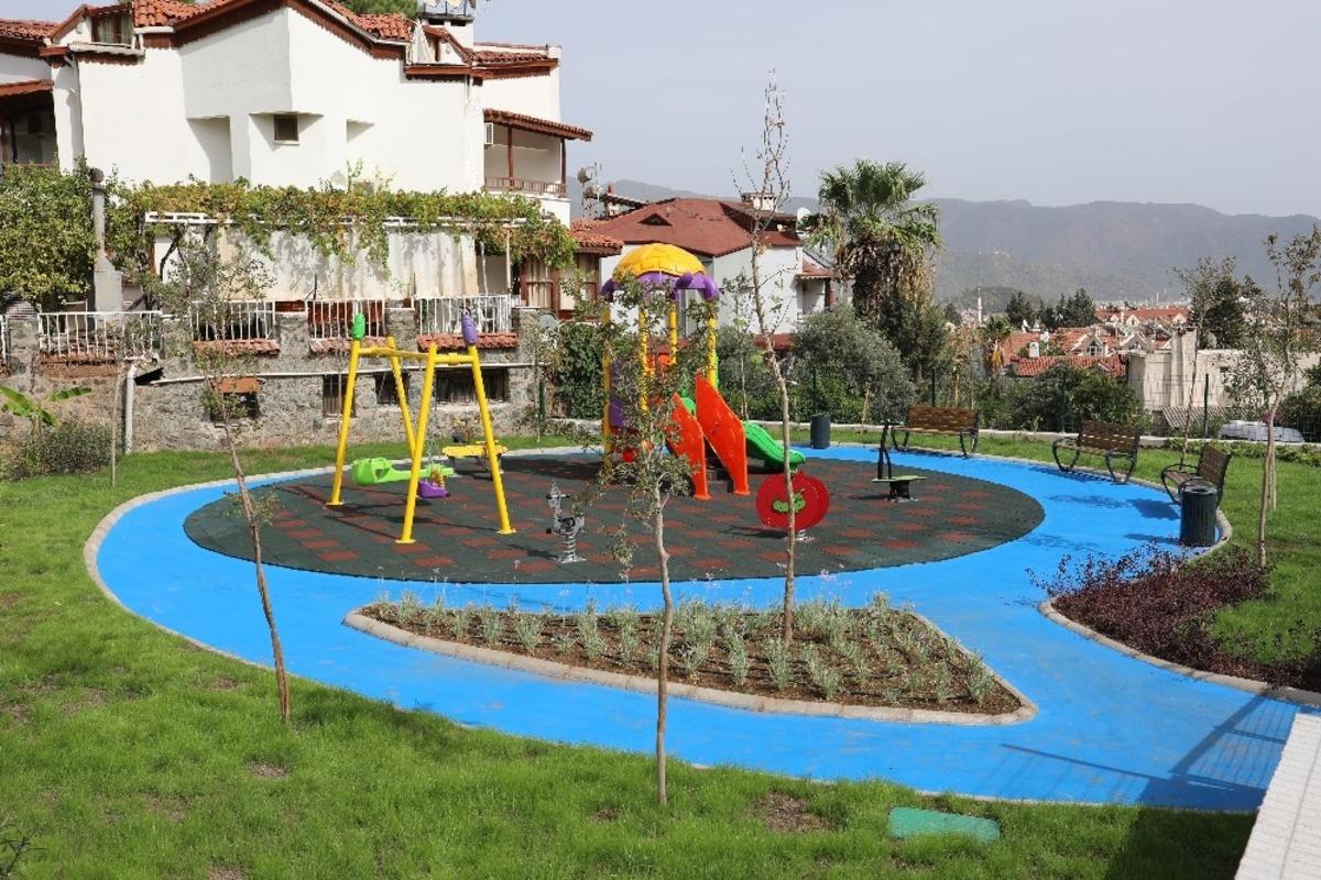 Başkan Oktay, Park ve Bah&ccedil;eler M&uuml;d&uuml;rl&uuml;ğ&uuml;&rsquo;n&uuml;n &ccedil;alışmalarını inceledi