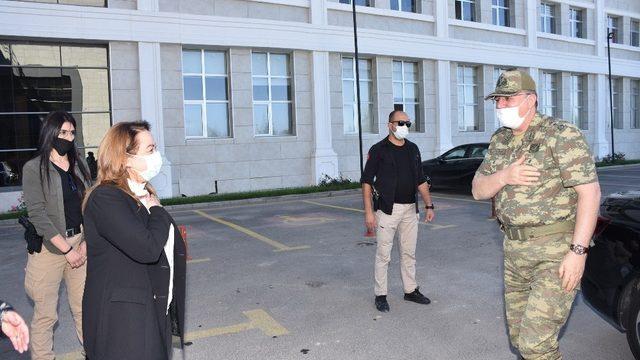 Tümgeneral Arslan’dan Rektör Karabulut’a ziyaret