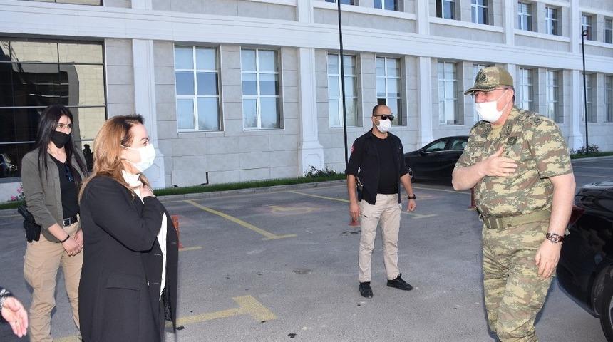 Tümgeneral Arslan’dan Rektör Karabulut’a ziyaret