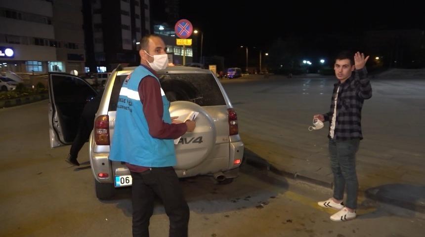 Kırıkkale'de koronavirüs denetimi! Maskeyi koluna taktı 'Niye çekiyorsun?' diye tepki gösterdi