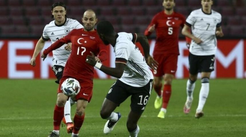 Efecan Karaca: Her Türk çocuğunun hayalini gerçekleştirdim