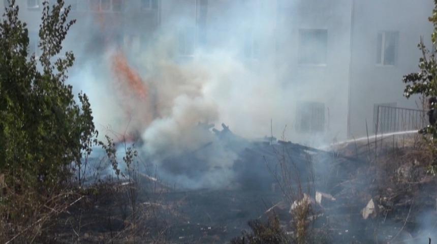 &Ccedil;ocukların oyunu yangınına neden oldu