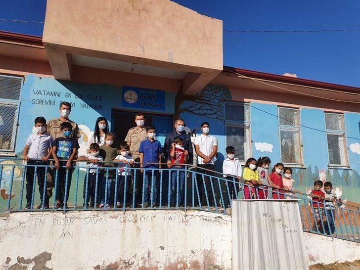 Jandarmadan köy okullarına tablet desteği G1