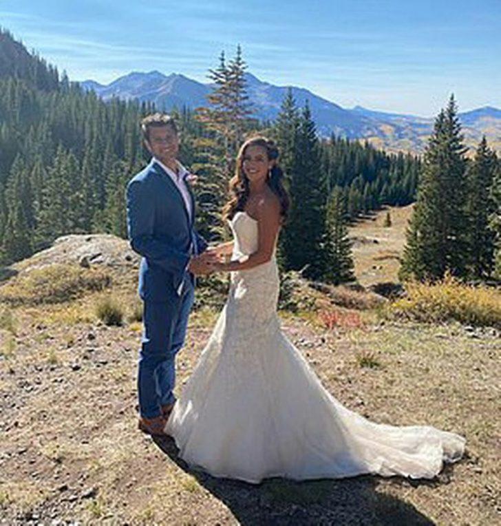 ABD'de düğün dönüşü feci kaza: Gelinle damat hayatını kaybetti G2