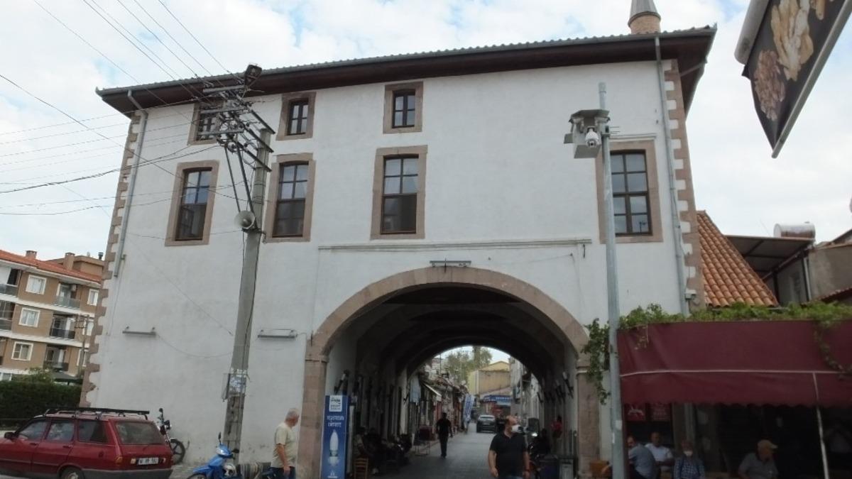 Burhaniye&rsquo;de beyin kanamasından hayatını kaybeden m&uuml;ezzin toprağa verildi