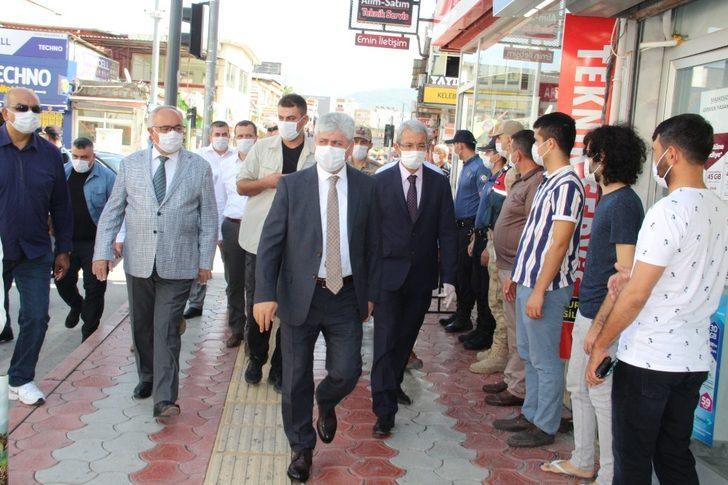 Vali Doğan Dörtyol’da korona denetimi yaptı G1