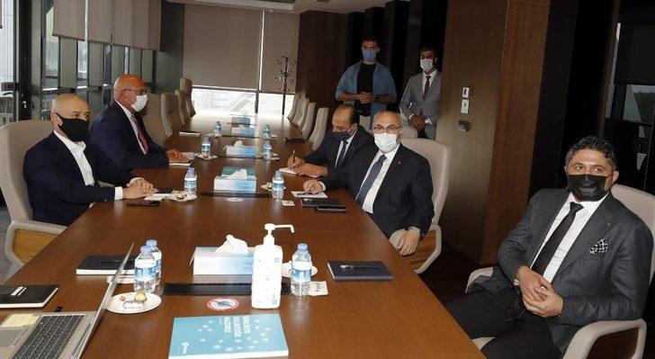 Vali Köşger’den 9 saatlik Aliağa turu G5