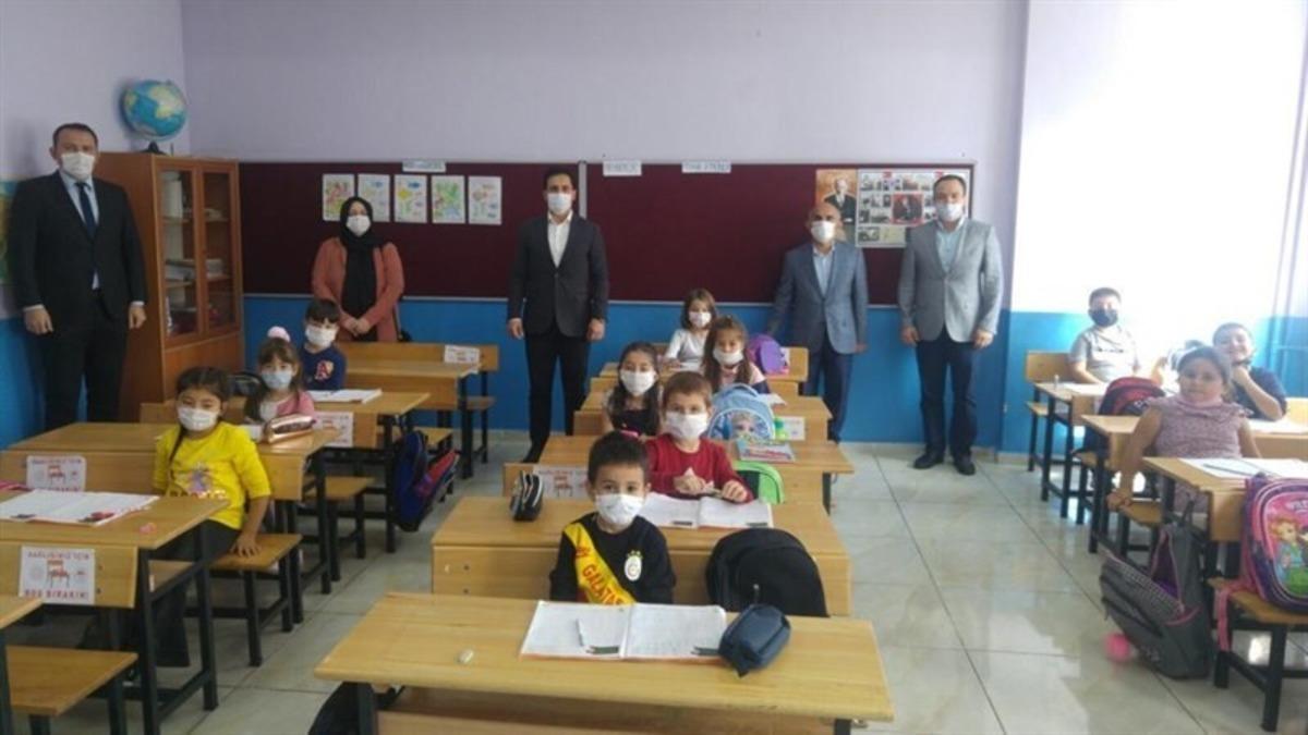 Kaymakam Erdem&rsquo;den okullara ziyaret