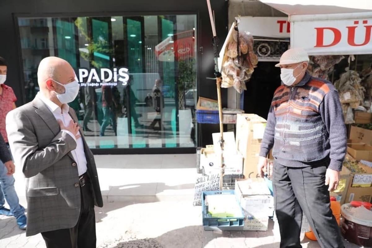 Başkan &Ccedil;olakbayrakdar&rsquo;dan maske, mesafe ve hijyen denetimi