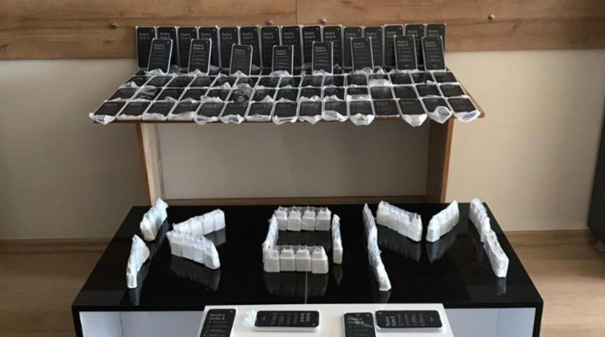 Siirt&rsquo;te 143 adet ka&ccedil;ak cep telefonu ele ge&ccedil;irildi