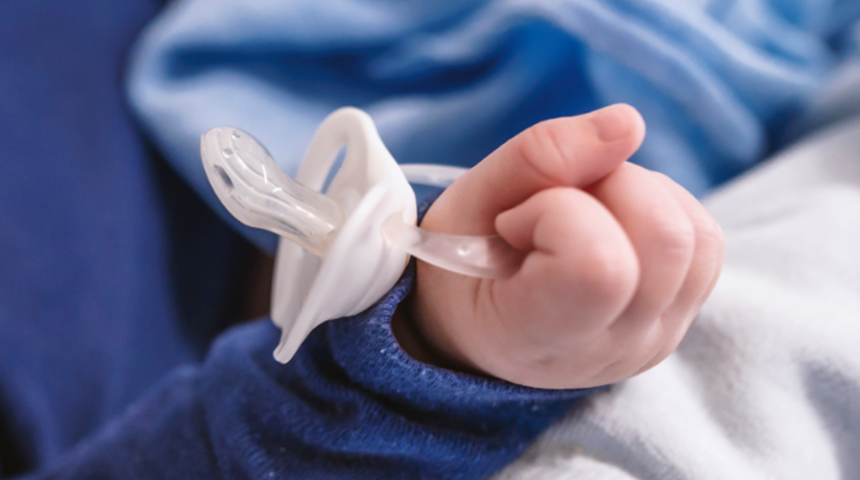 Uzmanlar uyarıyor: Emzik kordonu ölüme neden olabilir!