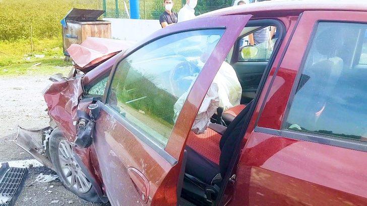 Tırın dorsesinden düşen briketler kazaya yol açtı: 4 yaralı G4