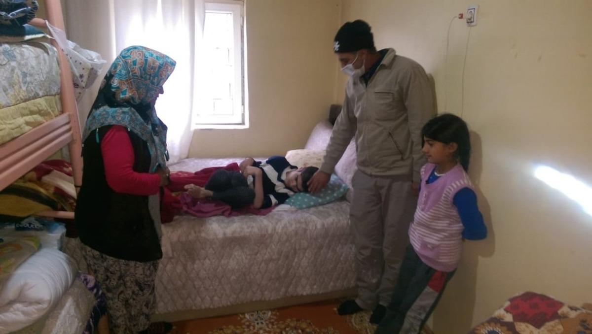 Vanlı işadamı G&uuml;la&ccedil;ar&rsquo;dan epilepsi hastası gen&ccedil; anlamlı yardım