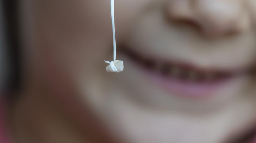 Süt dişler daimi dişlere rehberlik eder! 