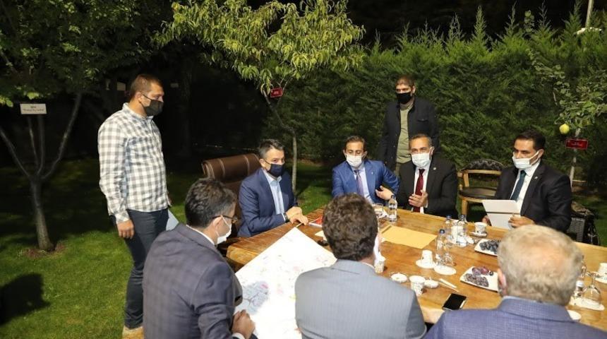 Milletvekili Arvas, Tarım ve Orman Bakanı Pakdemirli ile g&ouml;r&uuml;şt&uuml;, Van&rsquo;a davet etti