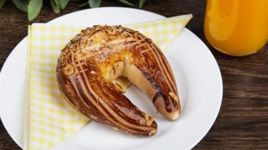 Ay çöreği tarifi: Pastaneden alınmış gibi!