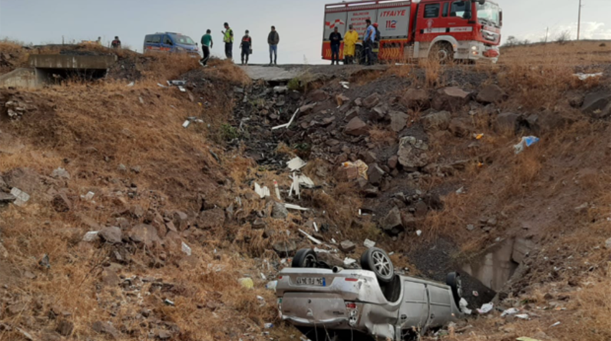 Balıkesir'de feci kaza: 2 &ccedil;ocuk hayatını kaybetti