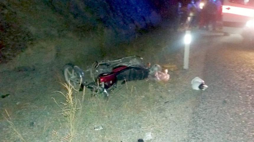 Seydikemer&rsquo;de motosikletin &ccedil;arptığı yaya hayatını kaybetti