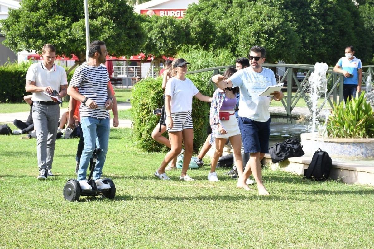 Kemer caddeleri film platosuna d&ouml;nd&uuml;