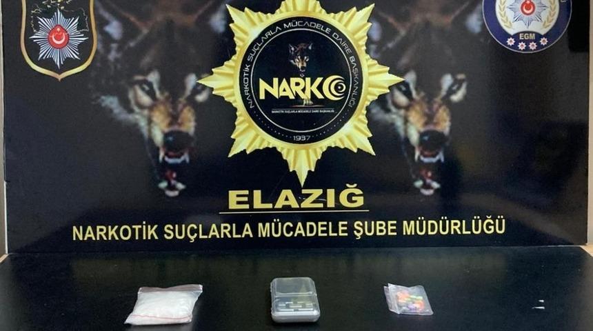 Uyuşturucu ve hassas terazi ile yakalanan ş&uuml;pheli tutuklandı