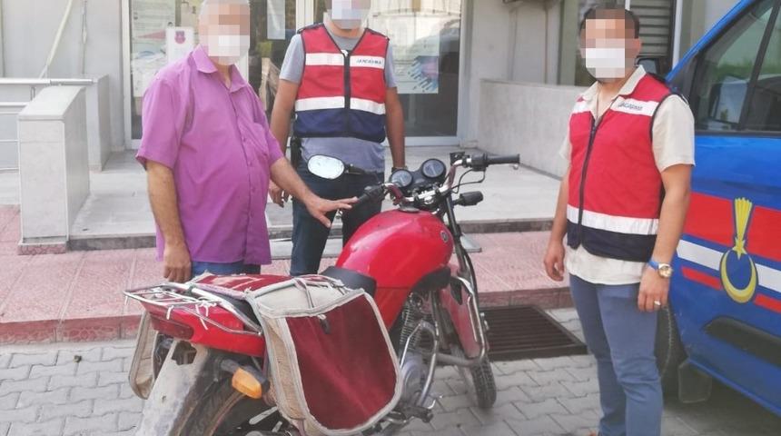 Motosiklet hırsızları yakalandı