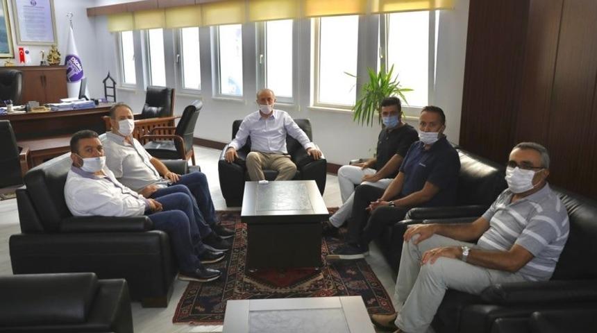 Minib&uuml;s&ccedil;&uuml;lerden Başkan Atabay&rsquo;a destek