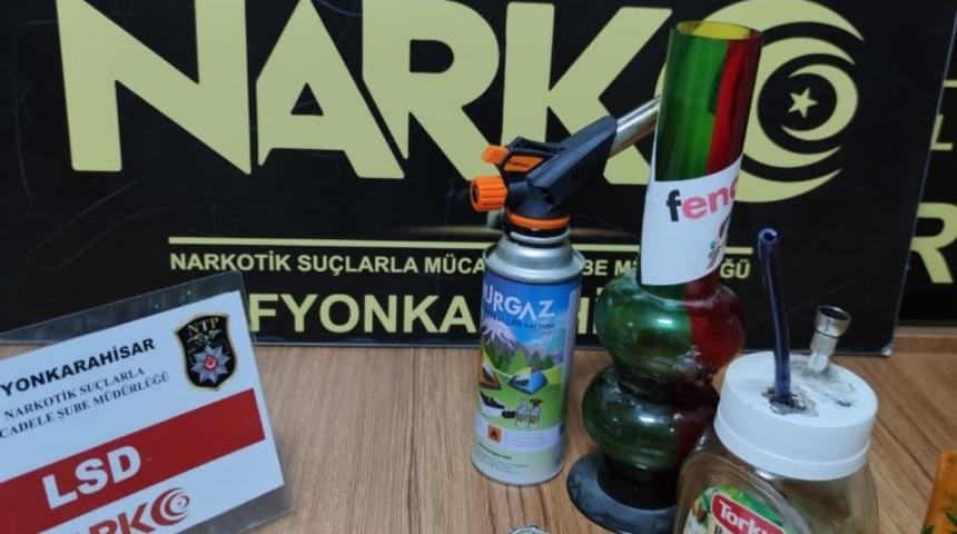 Afyonkarahisar&rsquo;da uyuşturucu operasyonu: 6 g&ouml;zaltı