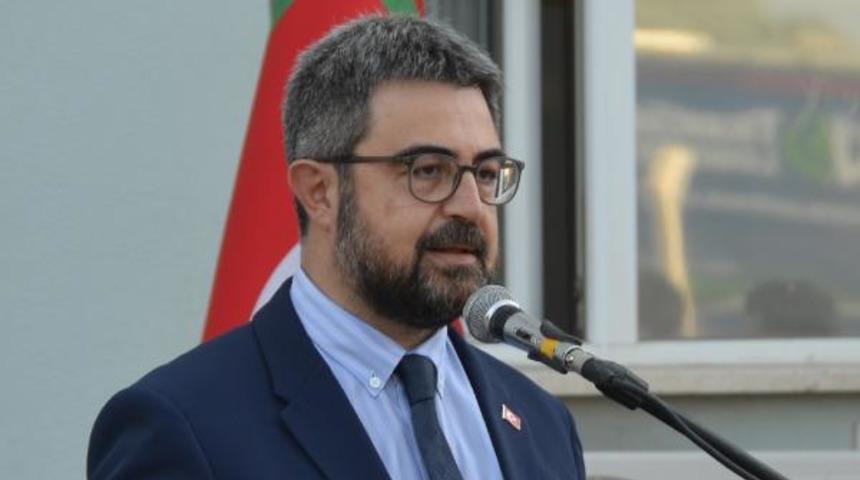 Bursa İl Sağlık M&uuml;d&uuml;r&uuml; a&ccedil;ıkladı:  Bir pozitif hastayı kuaf&ouml;rde gelin başı yaptırırken bulduk