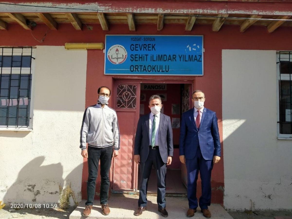 Sorgun İl&ccedil;e Milli Eğitim M&uuml;d&uuml;rl&uuml;ğ&uuml;nden okullara kırtasiye desteği