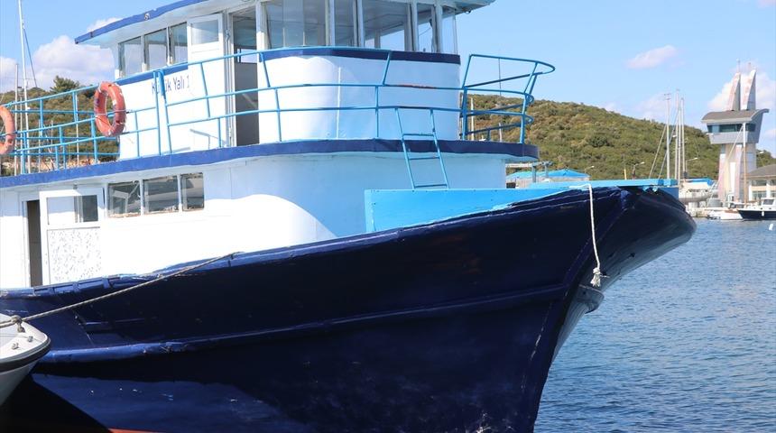 İzmir'de yurt kaçmaya çalışan 130 sığınmacı yakalandı