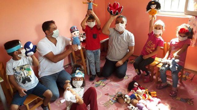 Yumaklar sevgi ile örülüp çocuklarla buluştu