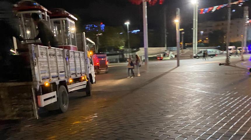 Taksim'de gece yarısı operasyonu! İBB ekipleri tezgahları topladı