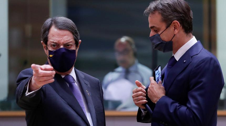 Rum lider, özel jet karşılığında vatandaşlık dağıtmış