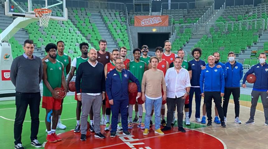 Frutti Extra Bursaspor hükmen galip