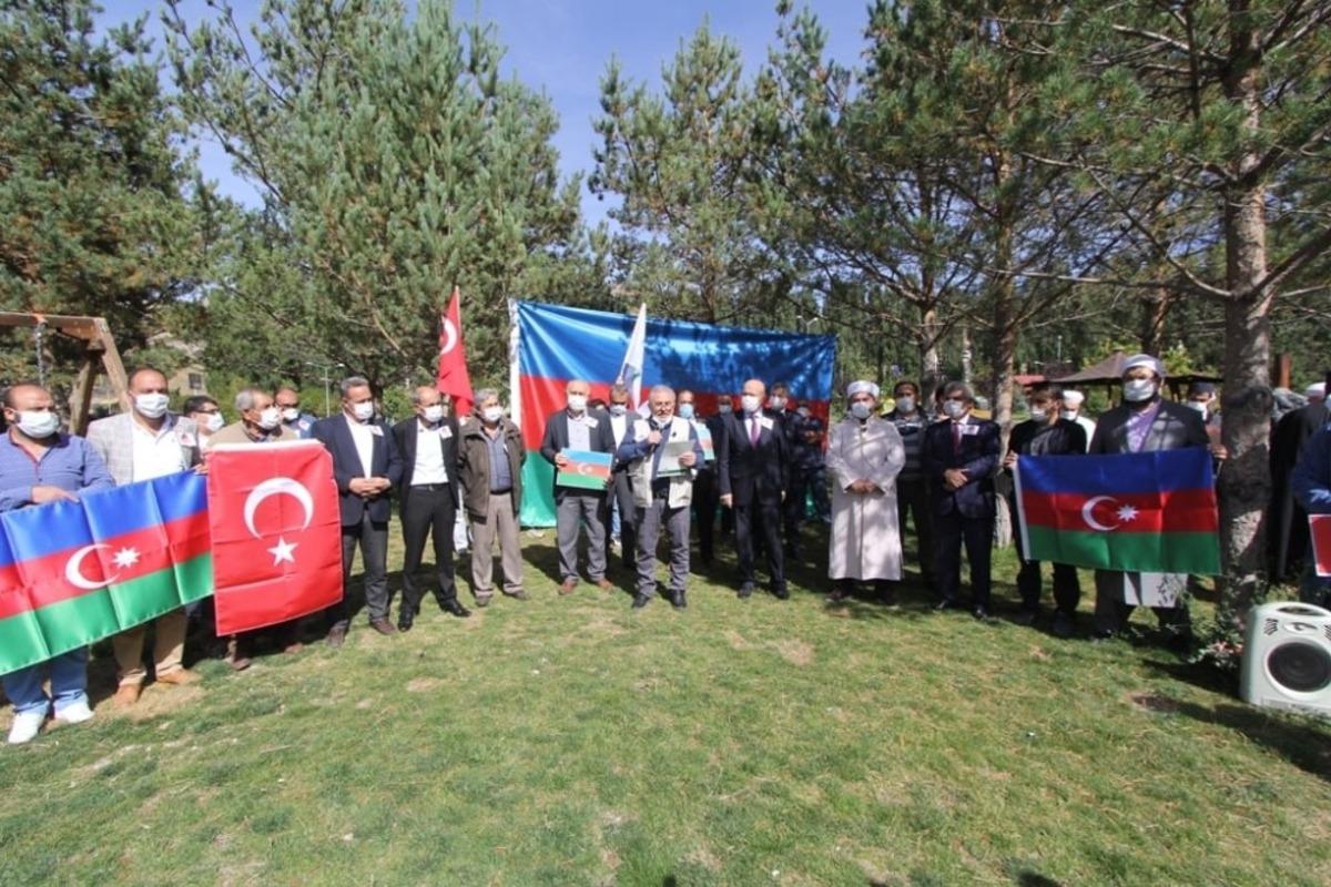 Bayburt&rsquo;tan Azerbaycan&rsquo;a destek