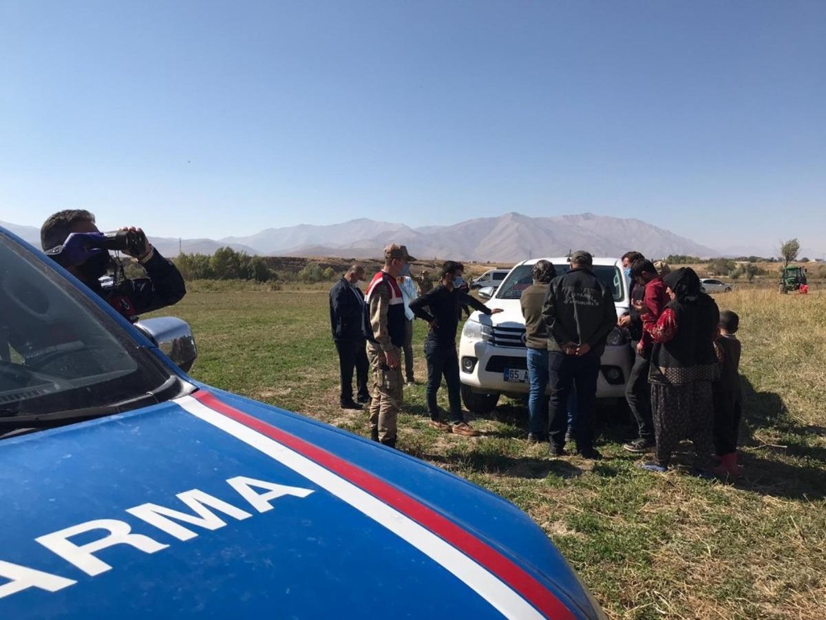 Edremit&rsquo;te kafes avcıları jandarmaya takıldı