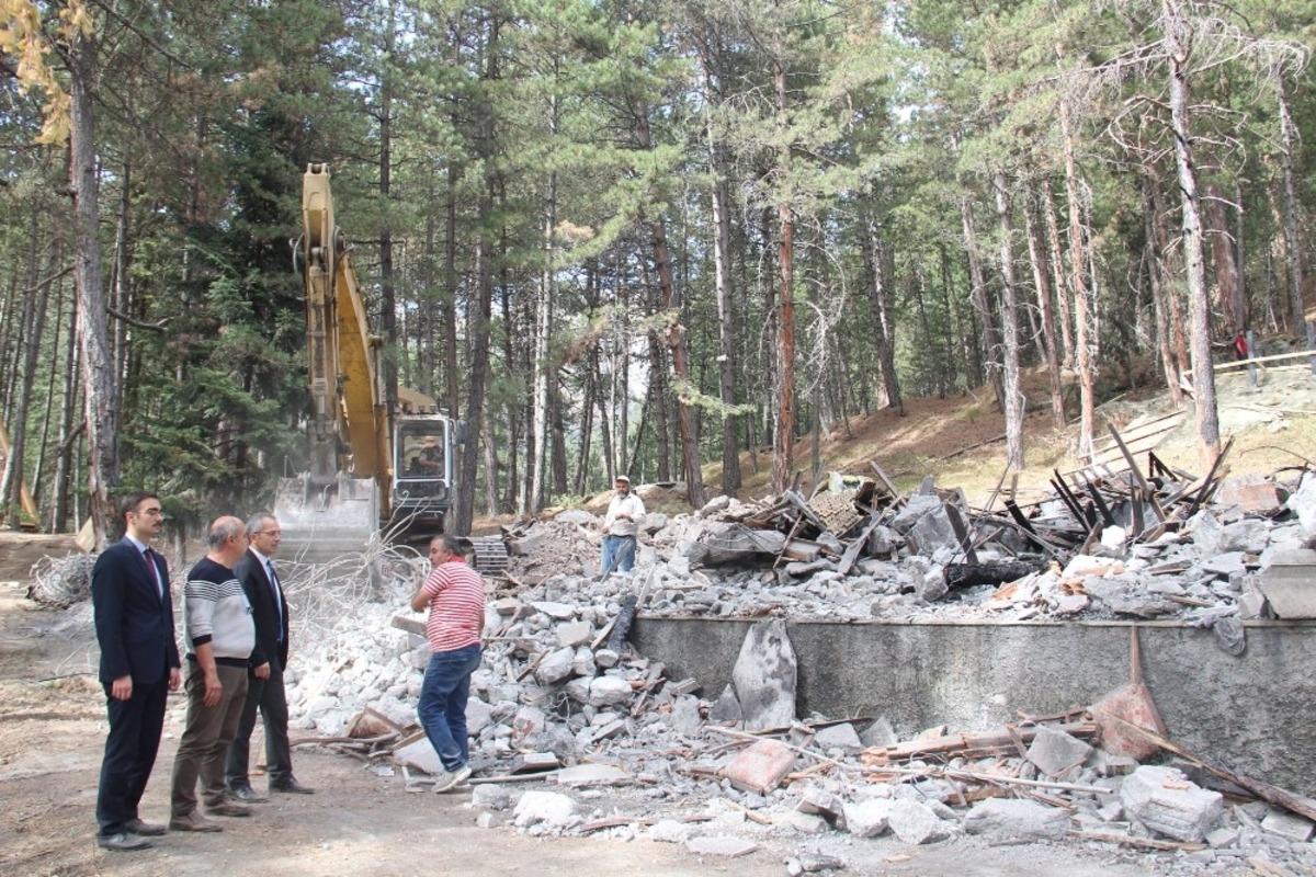 Kaymakam Pişkin Dipsizg&ouml;l Tabiat Parkını inceledi