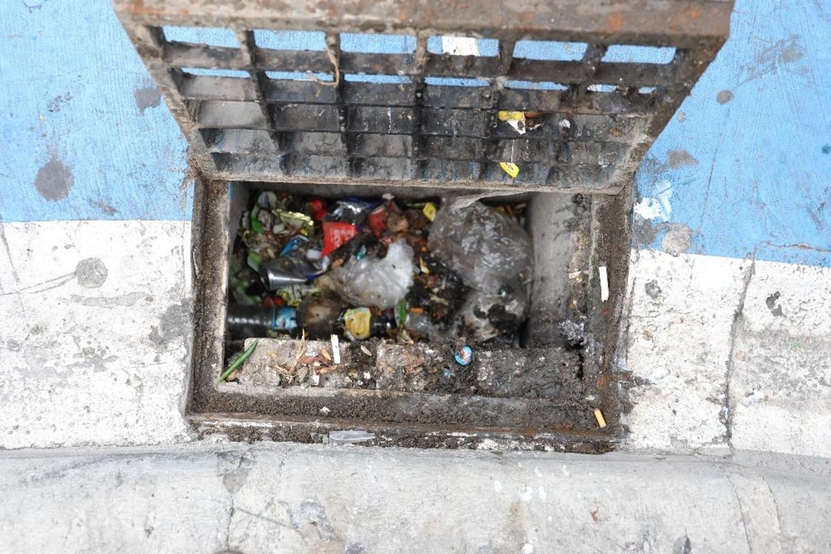 Marmaris&rsquo;te mazgallar k&uuml;l tablasına d&ouml;nm&uuml;ş